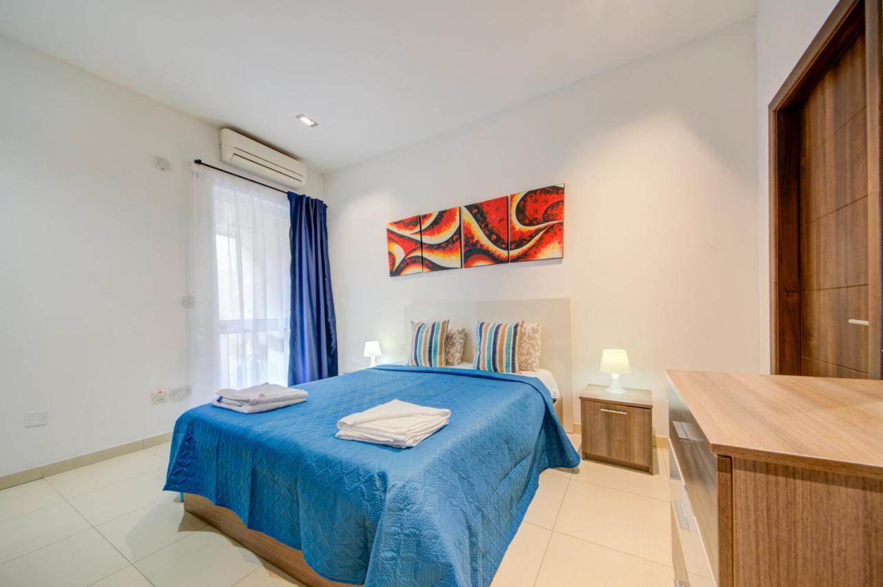 St Julians 2 Bedroom Apartment With Commanding Seaviews By Shortletsmalta Saint Julian's Екстер'єр фото