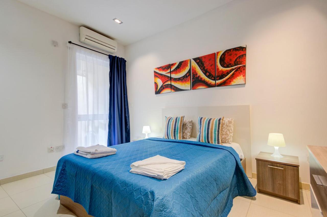 St Julians 2 Bedroom Apartment With Commanding Seaviews By Shortletsmalta Saint Julian's Екстер'єр фото